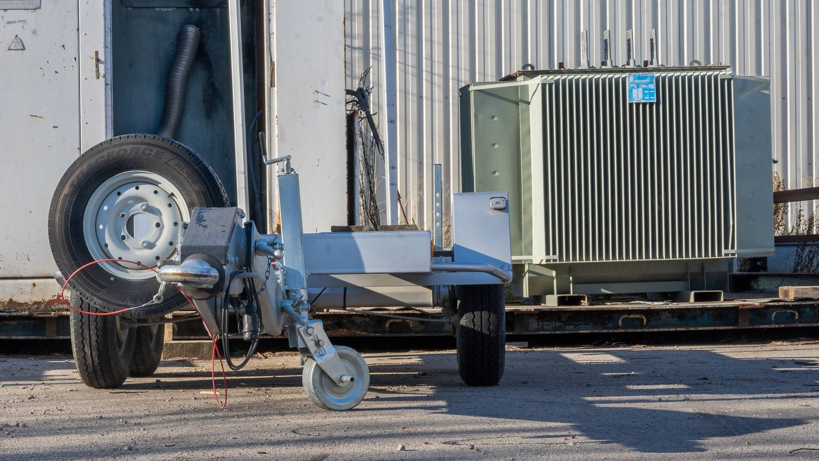 Location poste de transformation électrique et groupes électrogènes en Occitanie Auvergne Rhône Alpes 