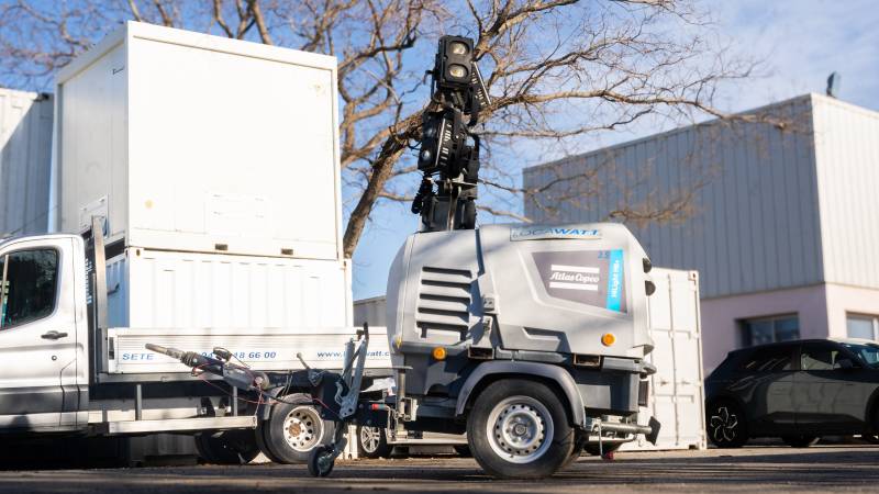 mâts eclairage mobile location montpellier toulouse clermont-ferrand