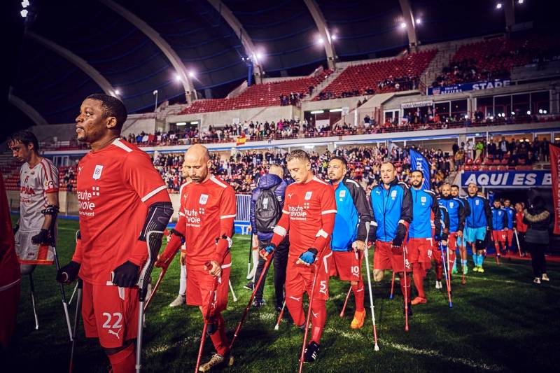 Locawatt partenaire OM des amputés location électricité pompage mât d'éclairage et accessoires 